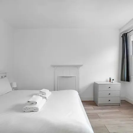 Stylish Stay 2-Bed By Tower Of Londen Buitenkant foto