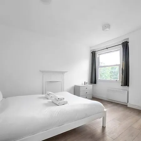 Stylish Stay 2-Bed By Tower Of Londen Buitenkant foto